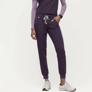 FIGS Zamora scrub pants, purple shadow. Size small/ petite